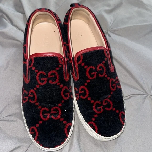 Authentic Gucci flowing red supreme slip on sneakers